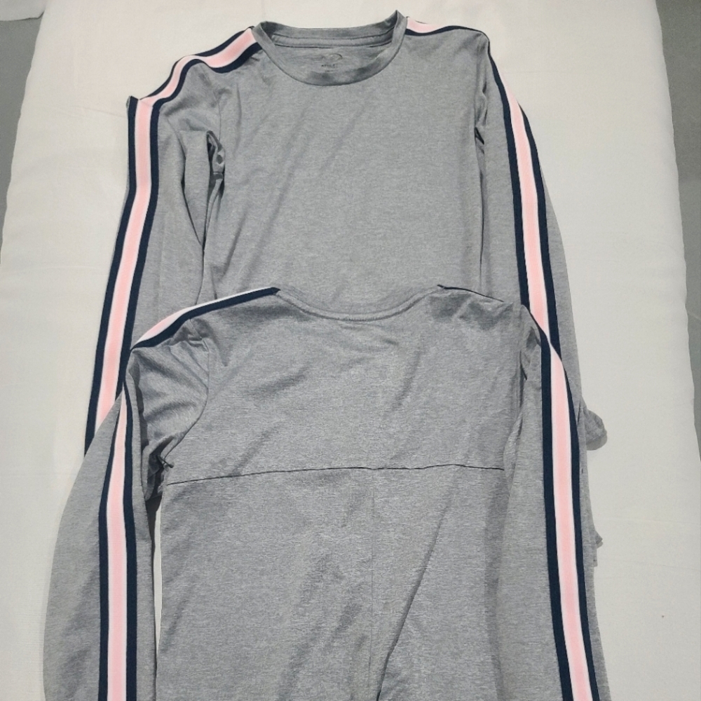 Girl's Athletic Tops Sz: 10/12